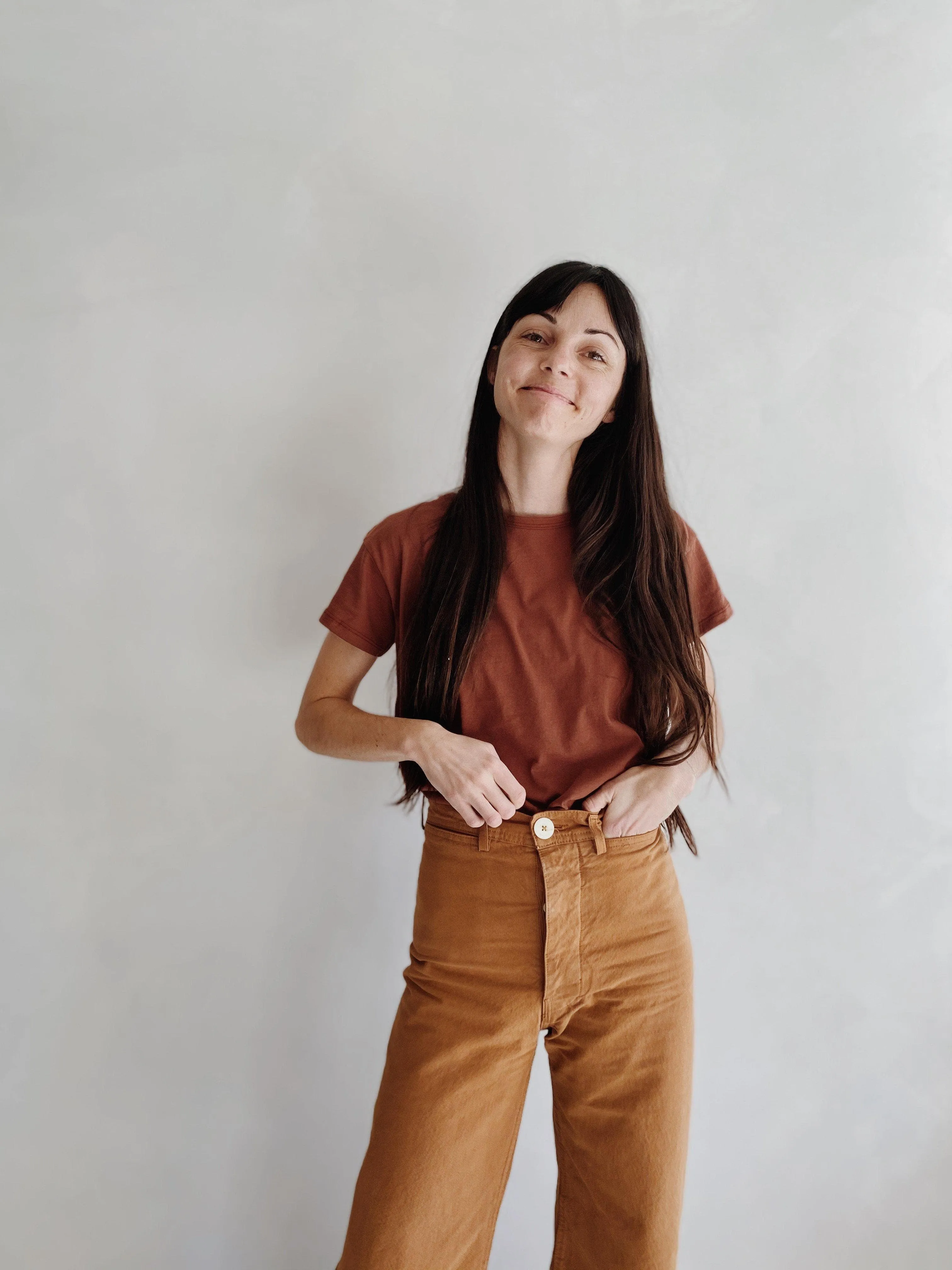 adult organic cotton tee in chestnut