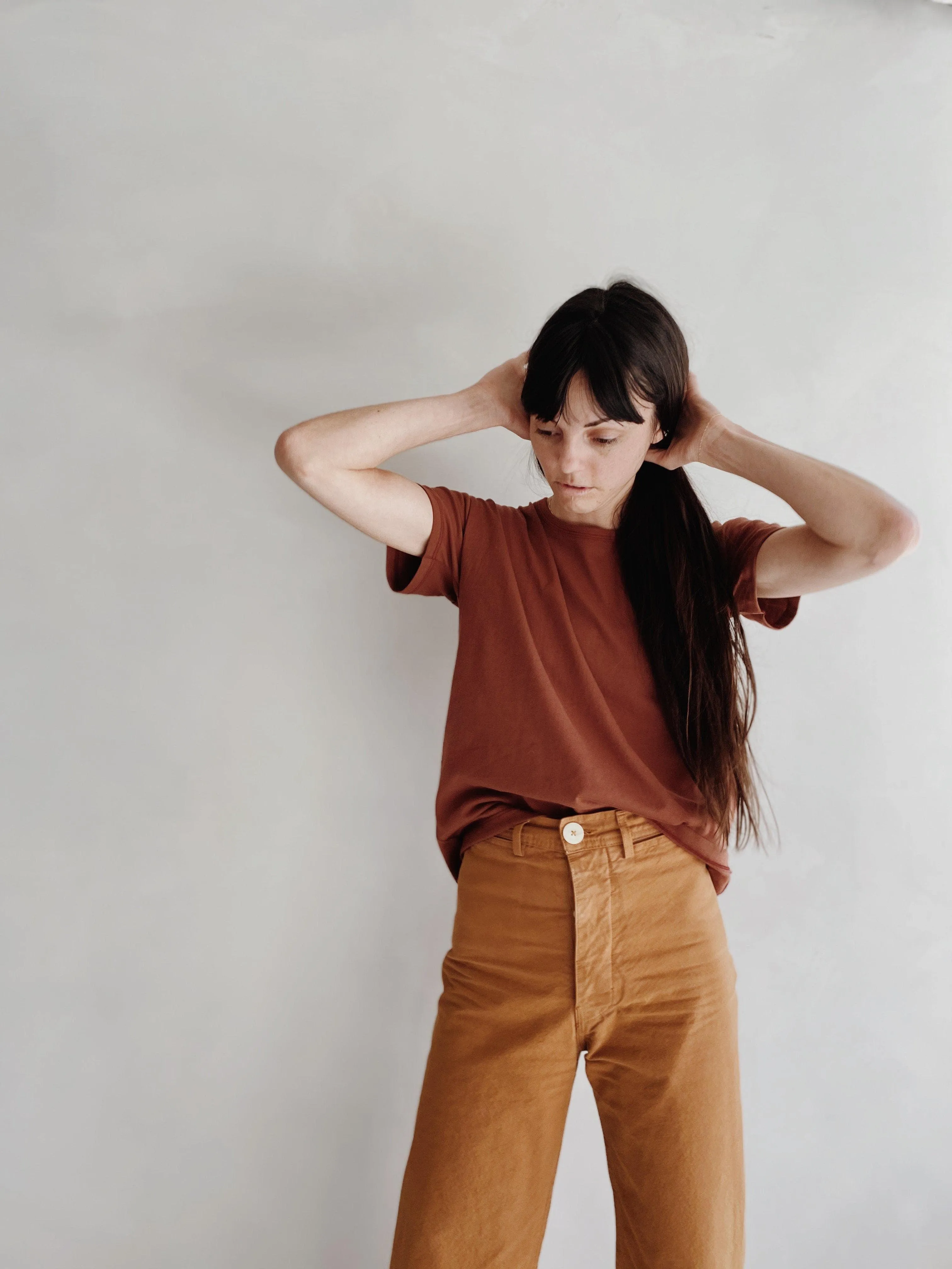 adult organic cotton tee in chestnut