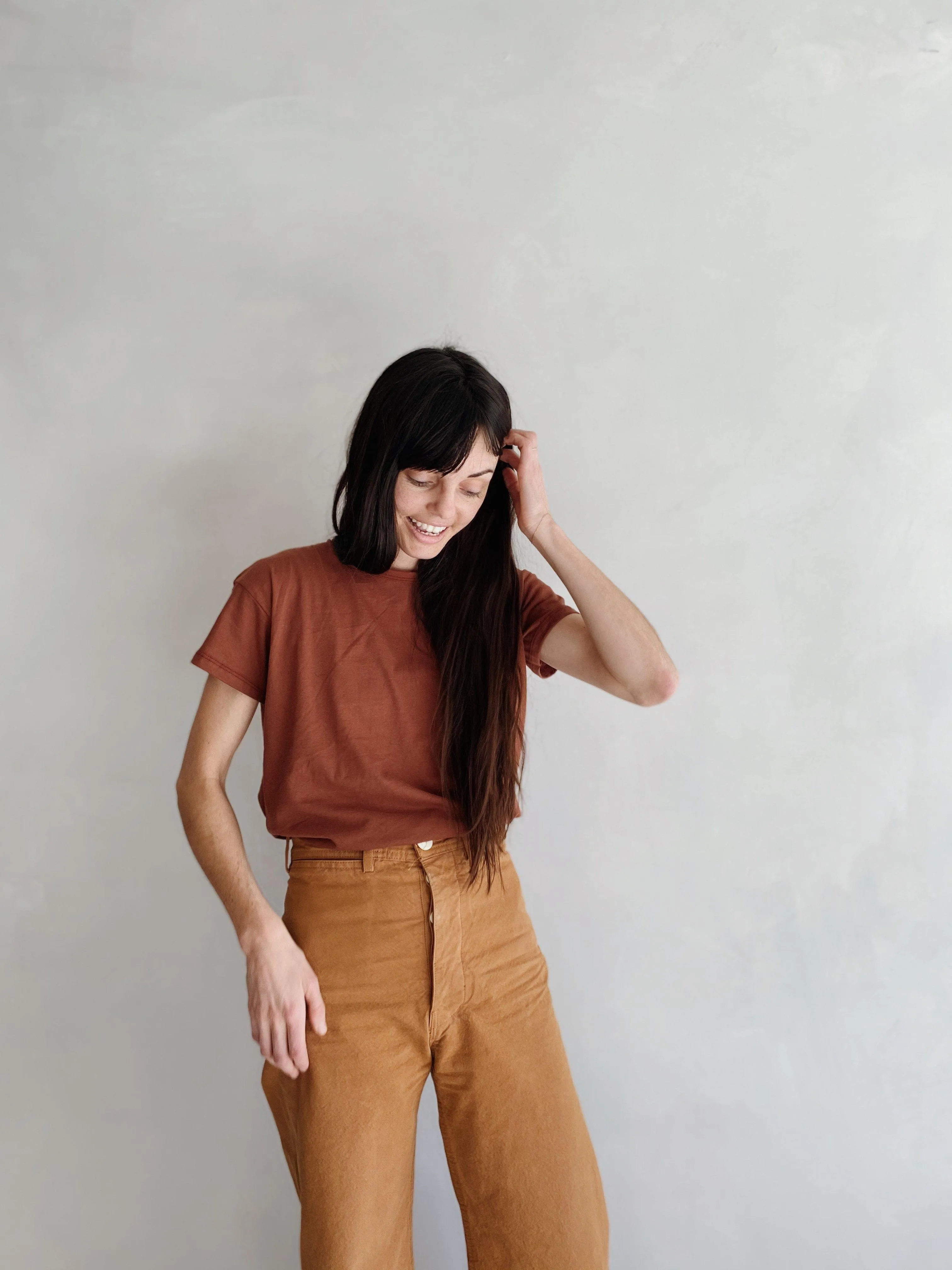 adult organic cotton tee in chestnut