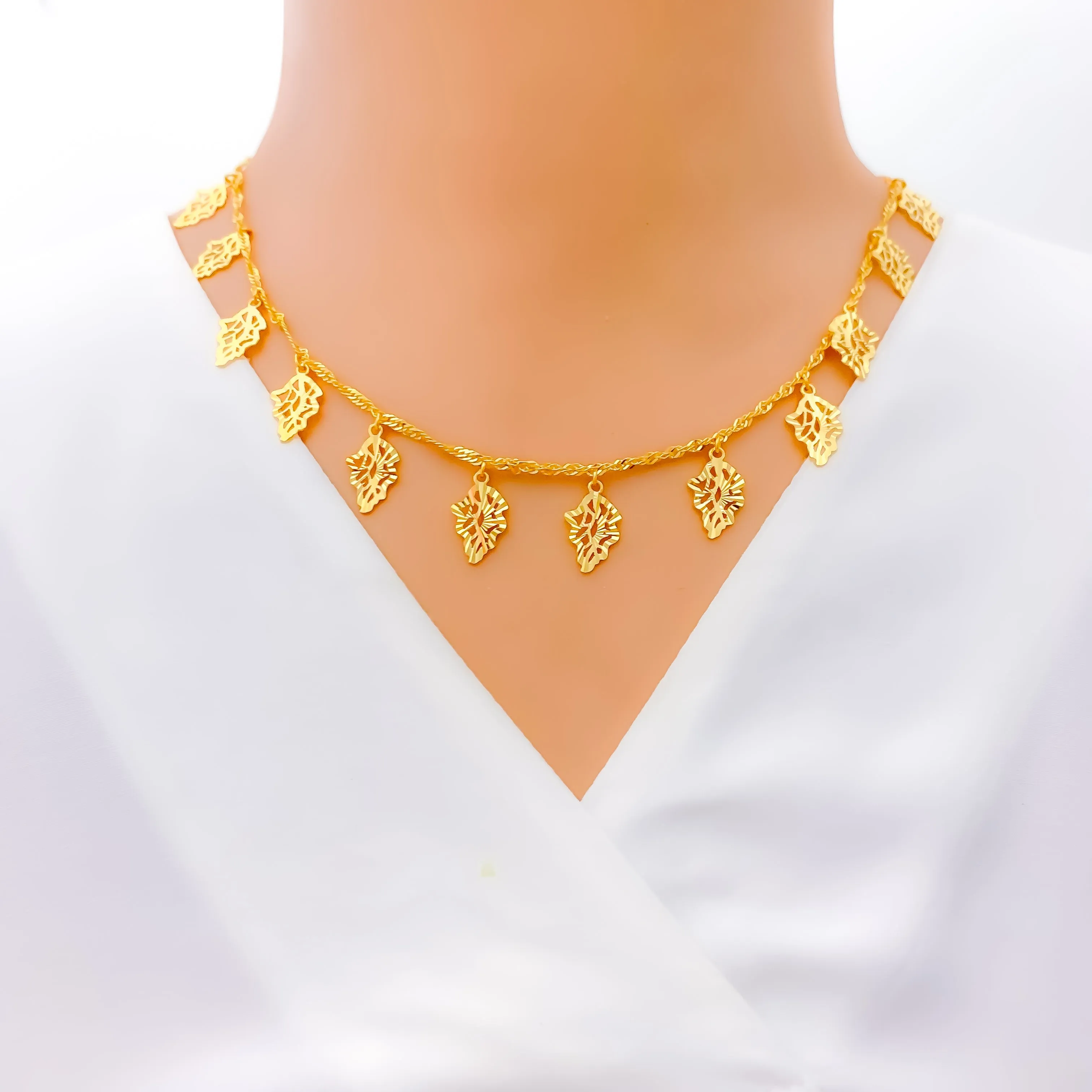 Attractive Hanging Leaf 21K Gold Necklace Set