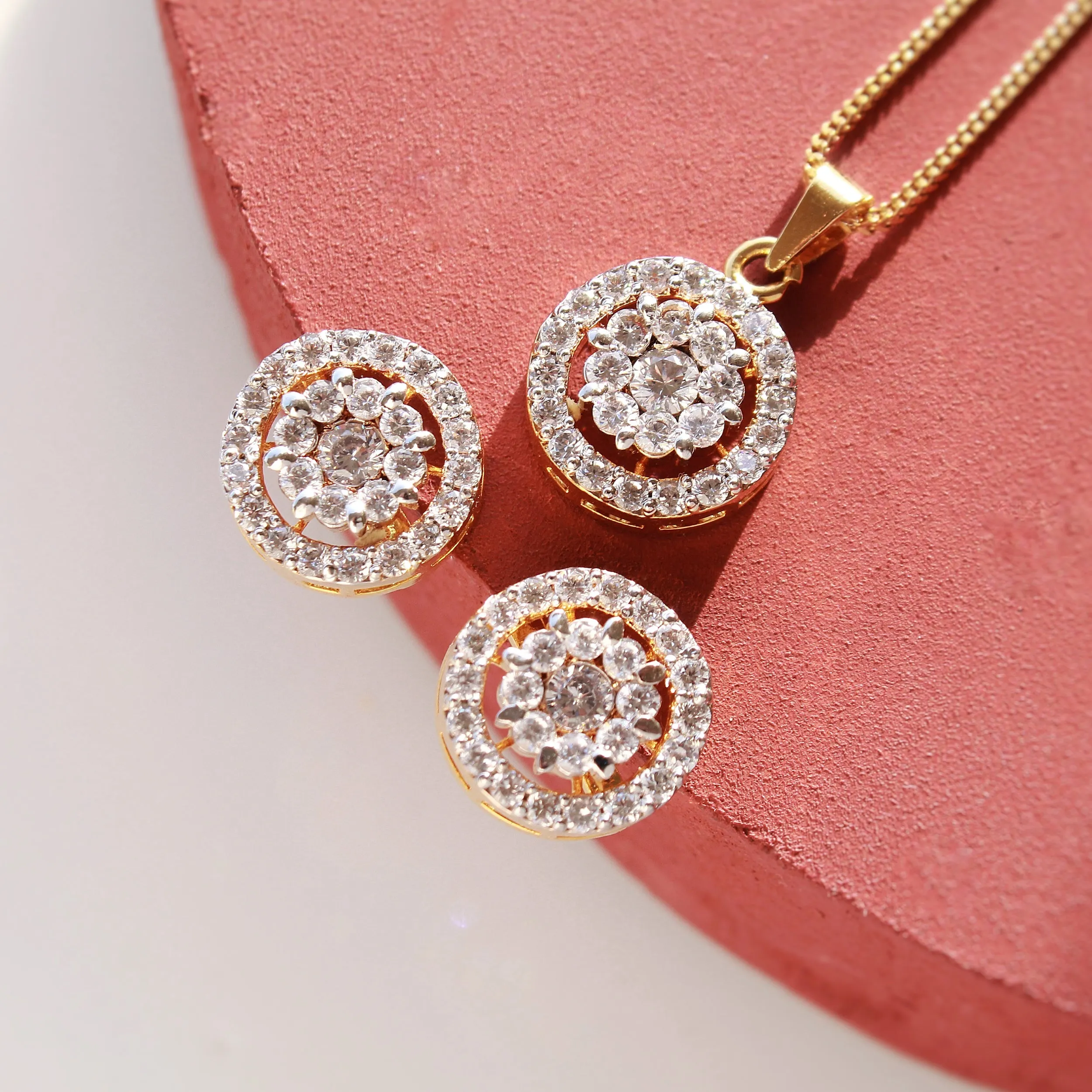 Coterie Pendant set