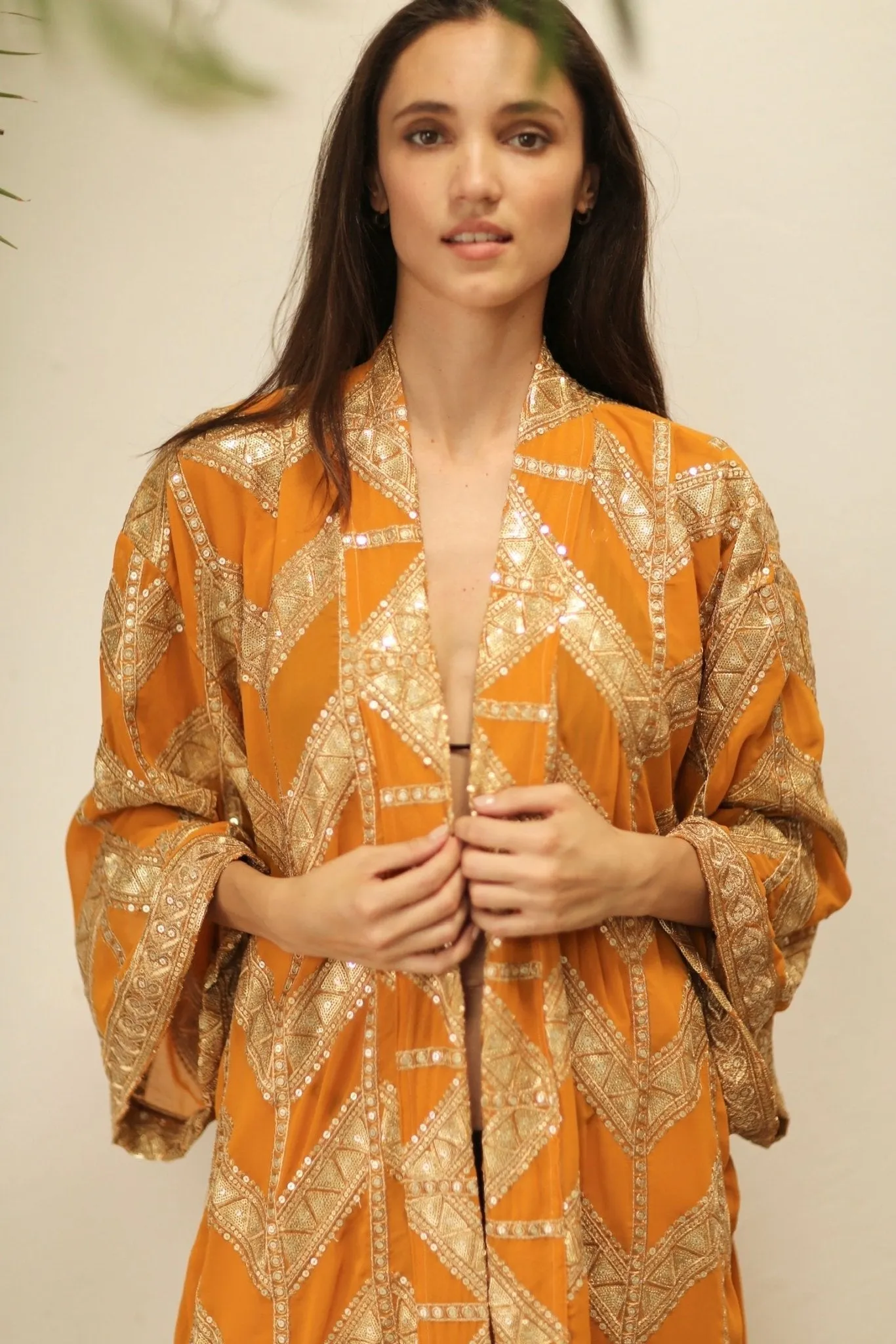 GOLDEN EMBROIDERED SILK KIMONO