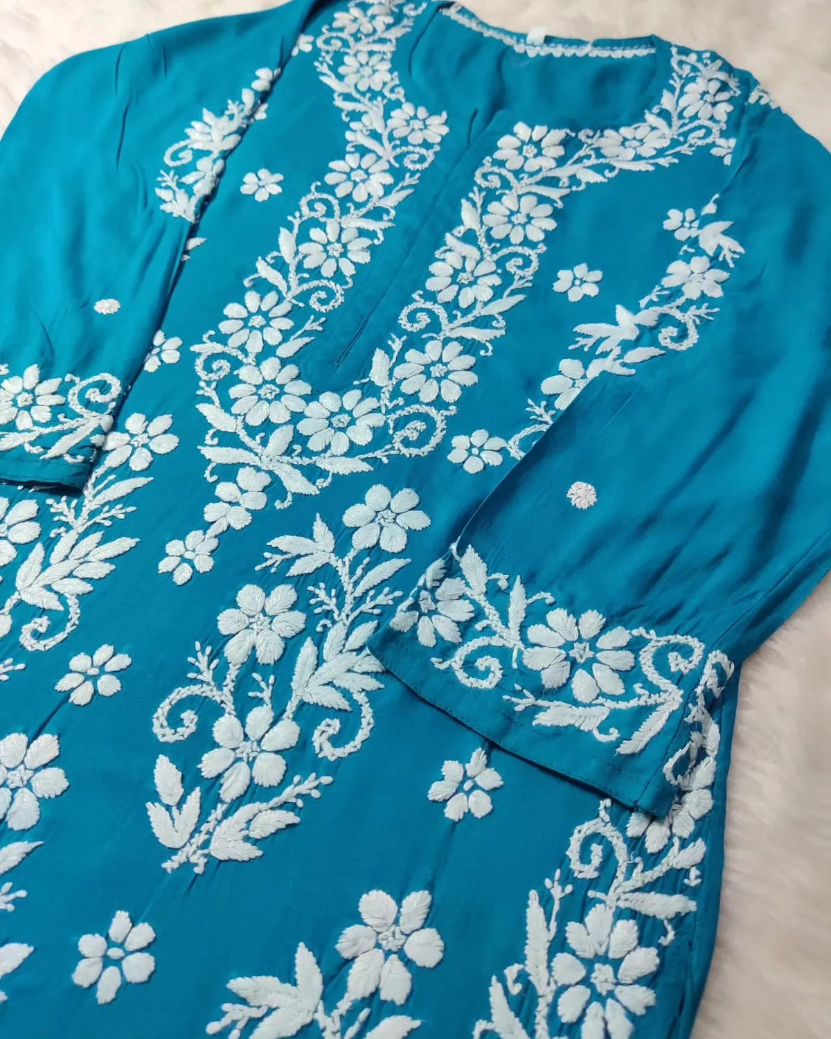 Noorie Premium Straight Chikankari Kurti