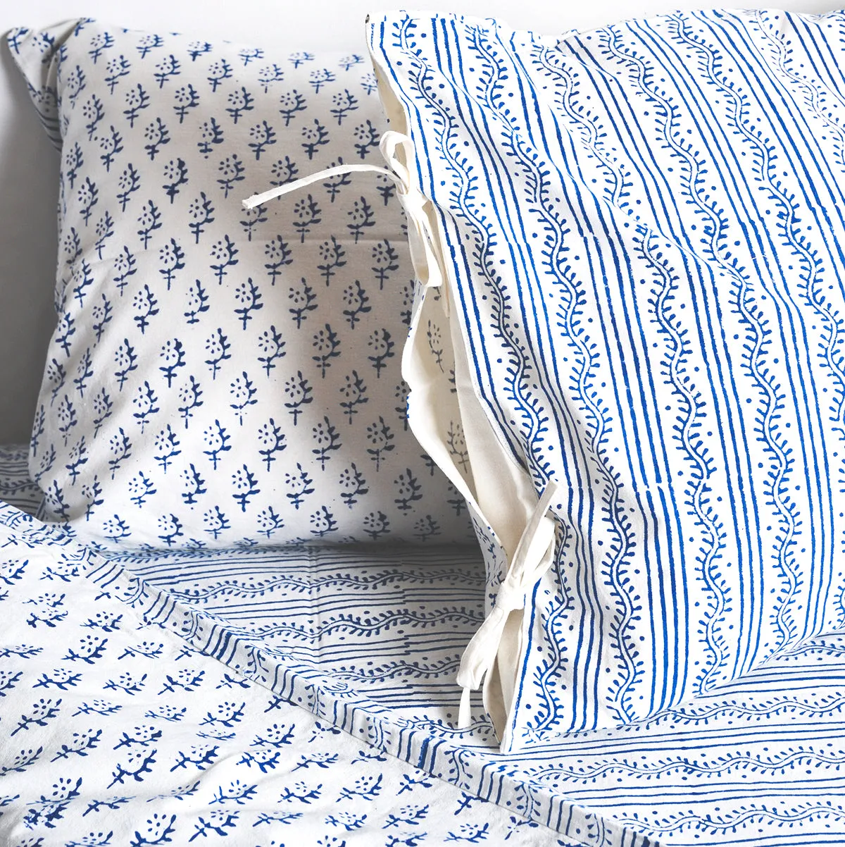 Tilonia® Twin Duvet Set - Centipede Stripe & Sprig in Blue