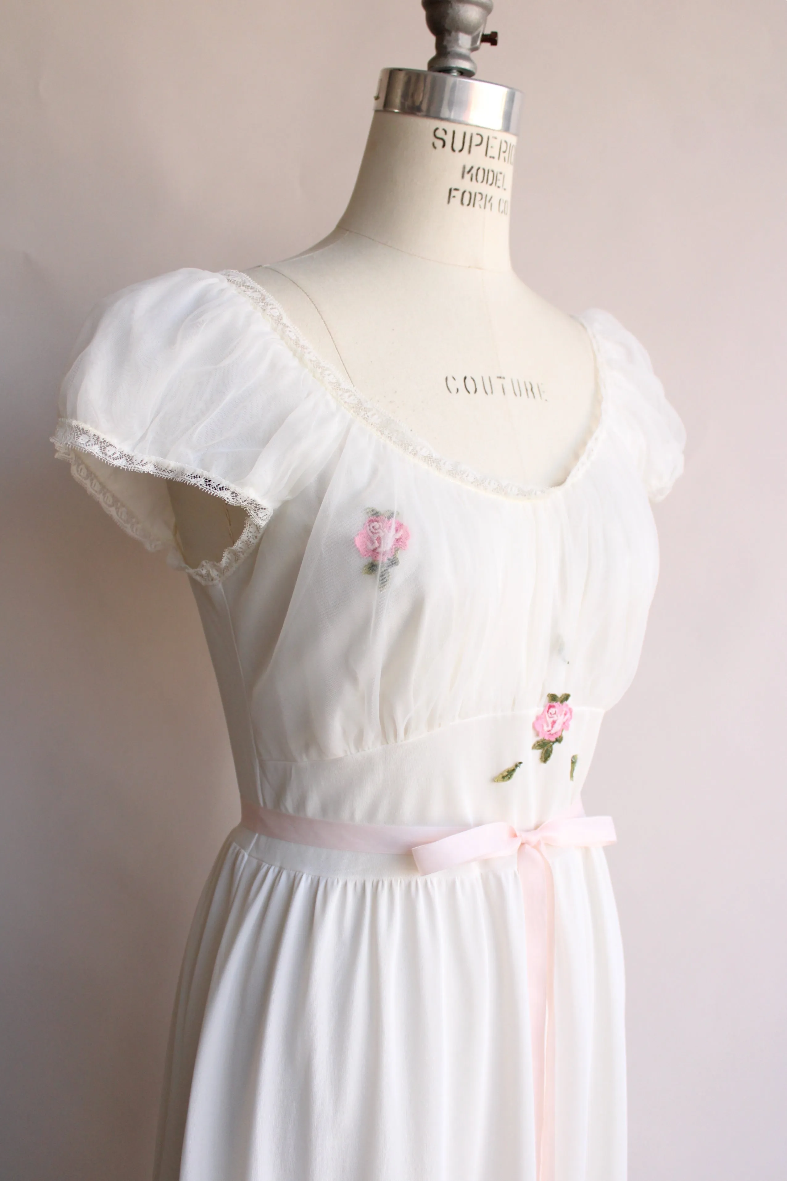 Vintage 1950s Laros White Nightgown with Pink Flowers